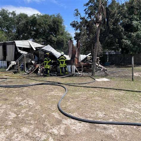 2 children and their father die in Florida fire; mom and son survive: HCSO